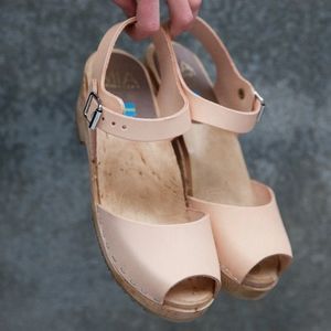 MIA Anja Clogs